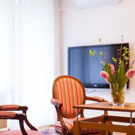 Garni Schacherer בית הארחה